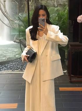 加肥大码春秋西装吊带裙套装女