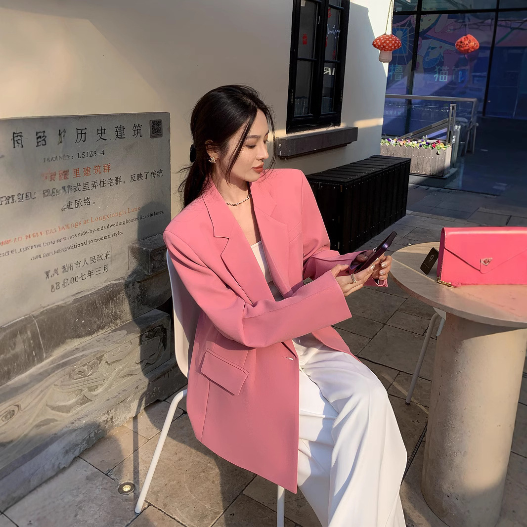 大码女春秋粉色西装外套高级感