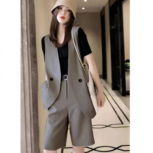 时尚大码马甲短裤套装女时髦洋气2025新款宽松胖mm西服马夹两件套