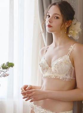 日本Risa Magli优丽娜娜聚拢文胸女内衣薄中鸡心养胸水滴半球268