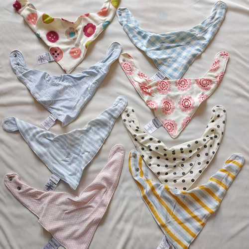 宝宝三角巾扣子可调节擦擦好用