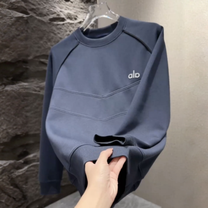 秋冬高级感拼接潮流字母圆领卫衣