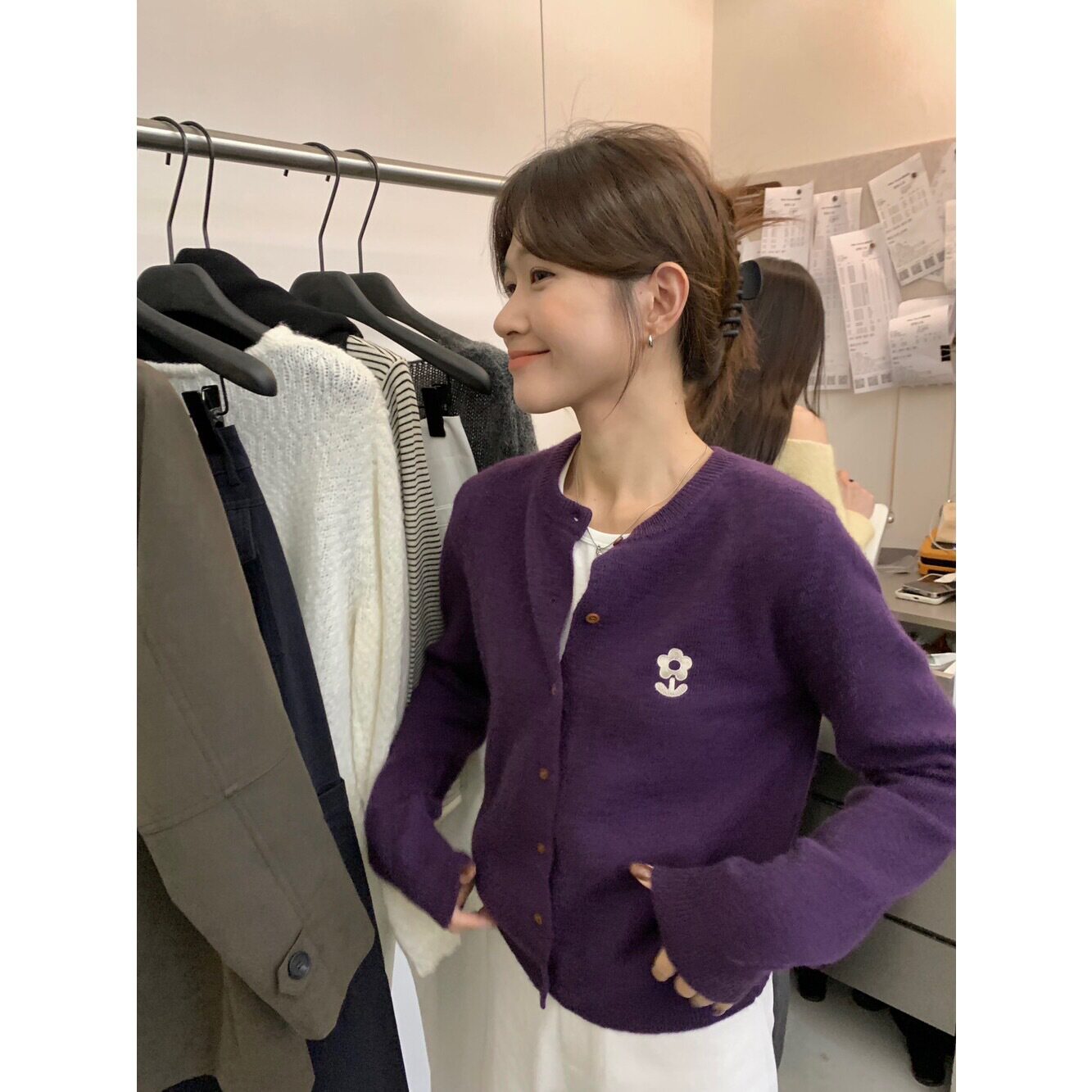 【MISS密思家】小花刺绣好质感彩点全羊毛软糯保暖毛衣含83802