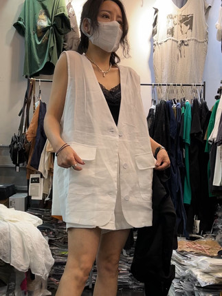 韩版薄款微透v领透气背心女夏季欧货大码百搭气质宽松时尚马甲潮