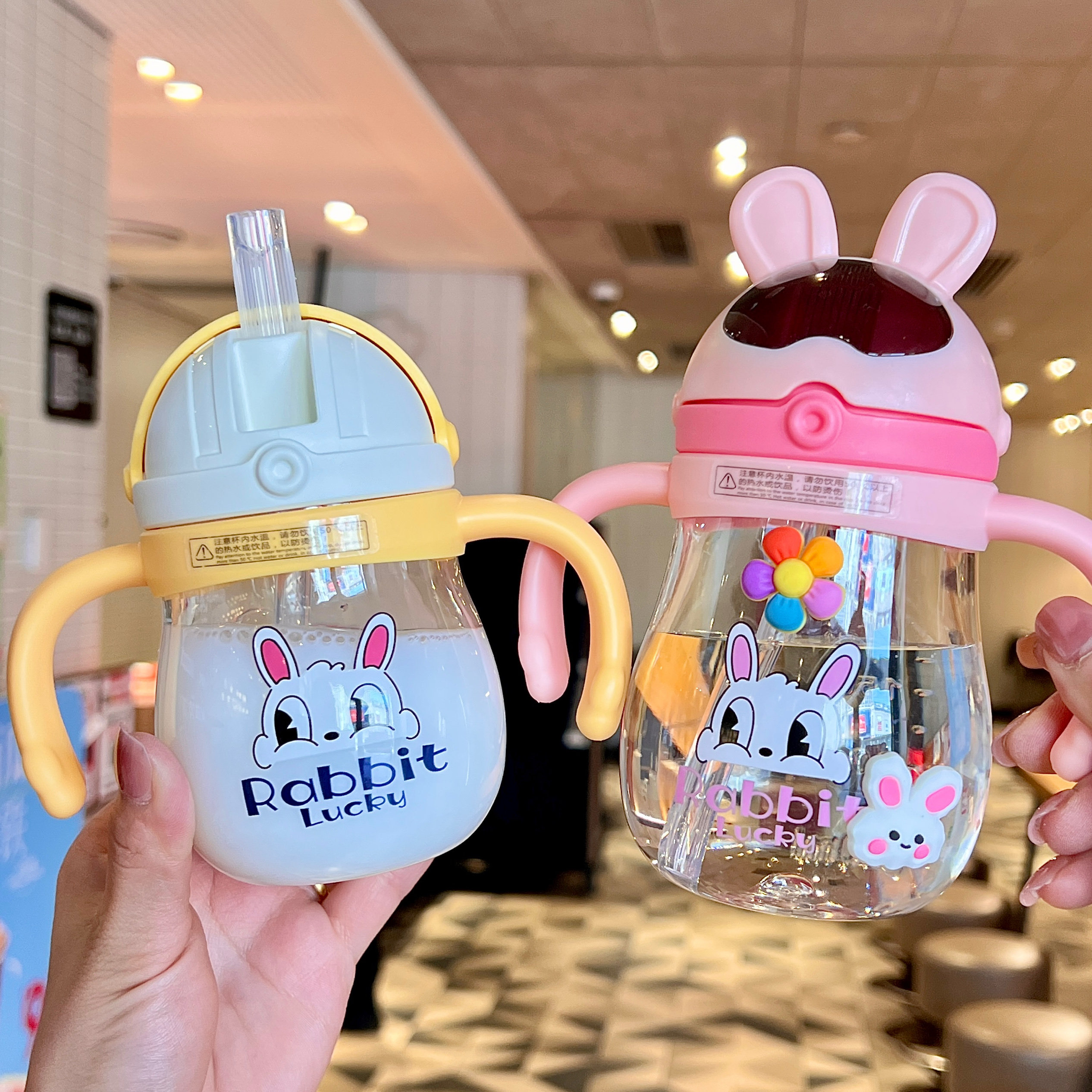 儿童学饮杯一岁以上宝宝喝奶可爱吸管杯婴幼儿防摔带刻度饮水杯子