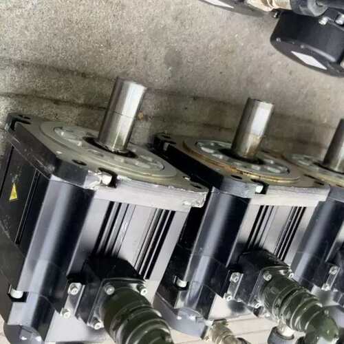 议价LMI米顿罗MiltonRoy计量泵电磁驱动隔膜P04