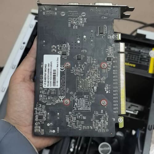 议价ATI HD7670显卡4G DDR5，接口齐全VGA+HD
