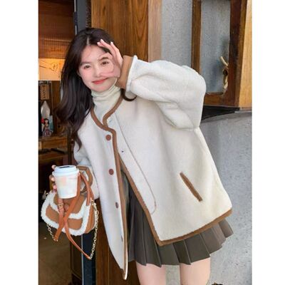 米白色小香风羊羔毛外套女秋冬2025新款韩系高级感颗粒绒短款棉服