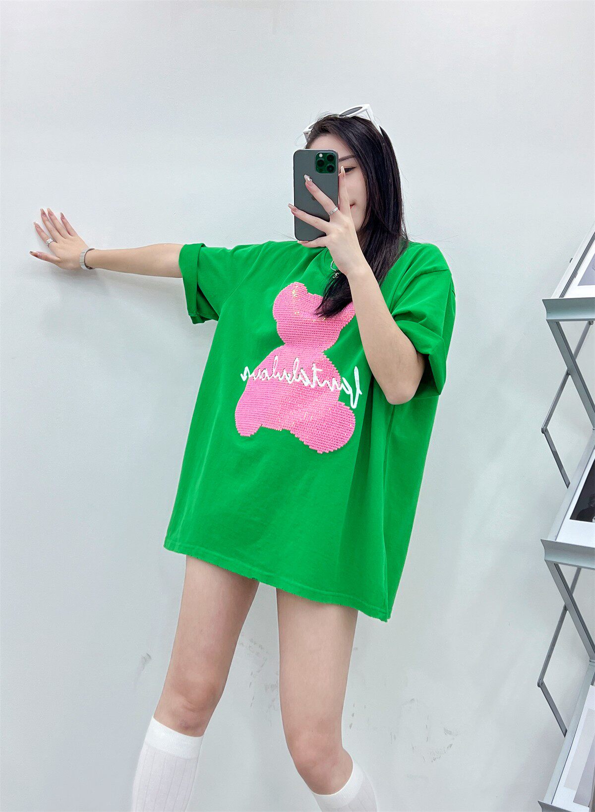欧货女装春季小熊字母短袖t恤宽松显瘦休闲时尚个性亮片打底上衣