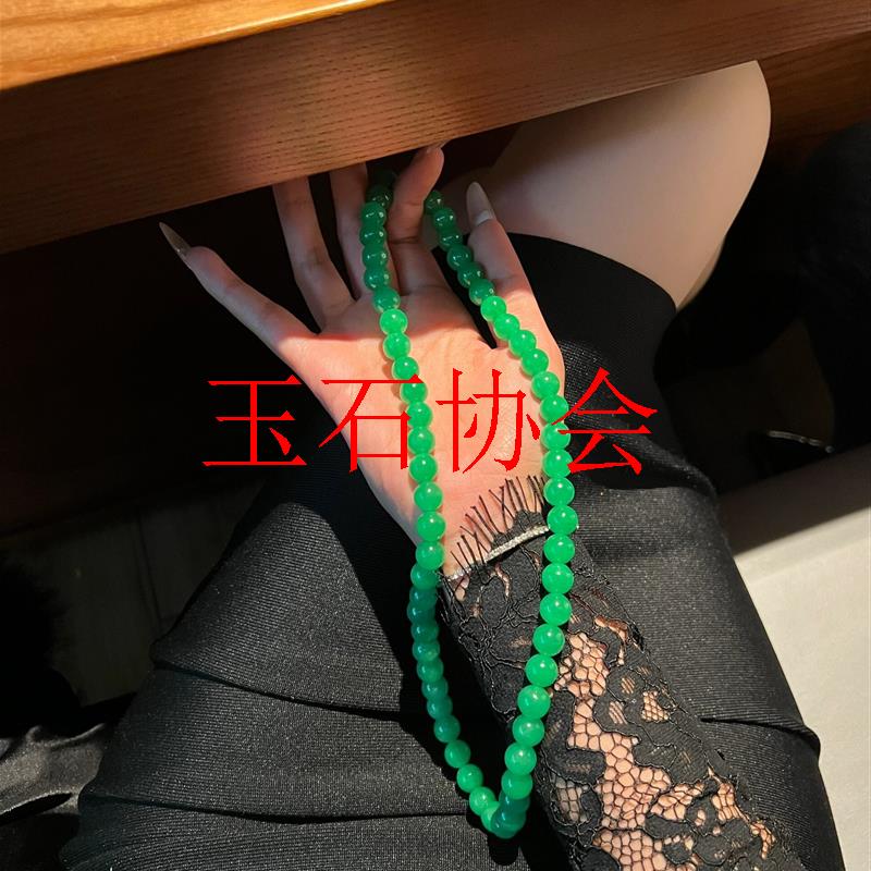 缅甸翡翠色干青圆珠大颗粒项链阳绿色果绿锁骨链新中式国风毛衣链