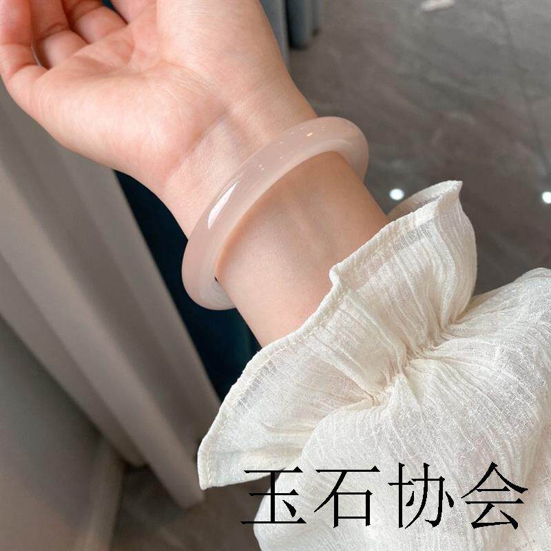 精品高端猫眼石浅樱花粉色圆润细圆条玉镯冰种少女感送礼品美人镯