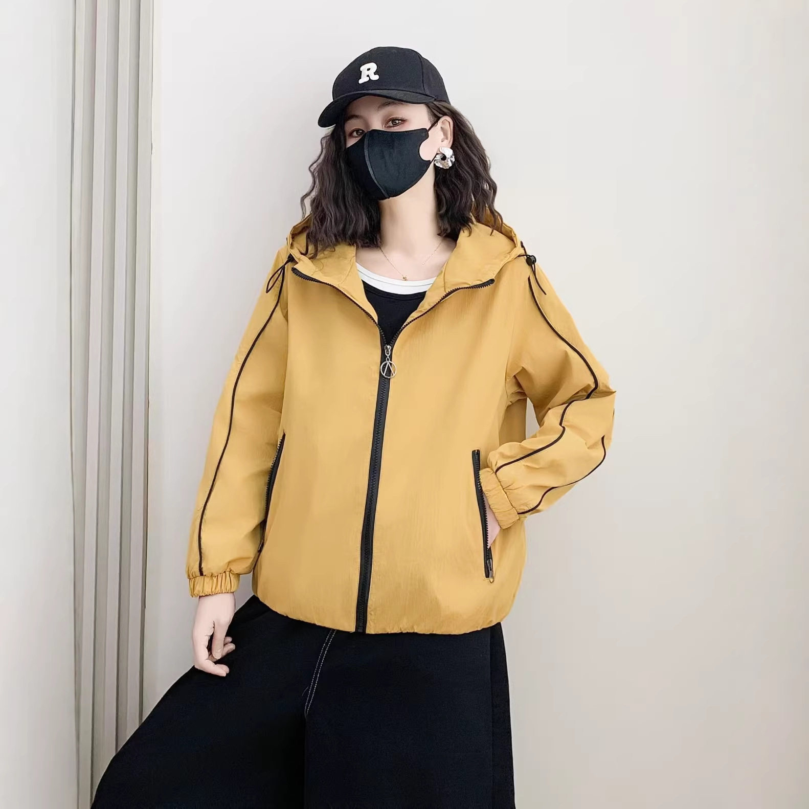 韩版巨好看连帽休闲外套冲锋衣女2026春季新款显瘦洋气派克服上衣