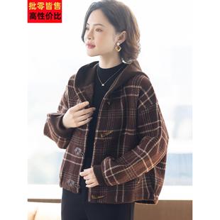 外套女中年妈妈显年轻时尚秋冬洋气休闲夹克中老年妇女秋装上衣服