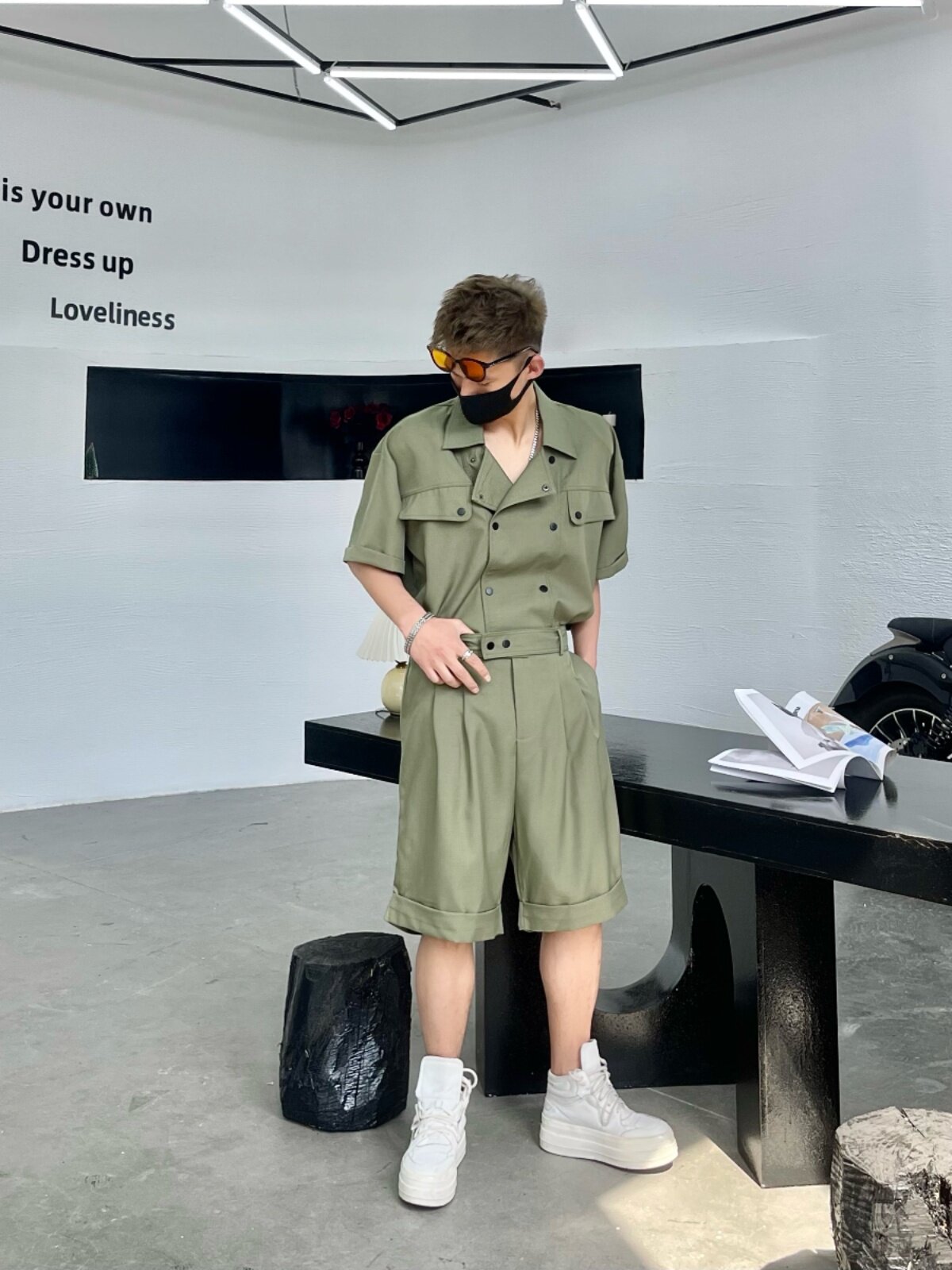 2024 WORKWEAR 스타일 느슨한 캐주얼 정장 남성 여름 유행 브랜드 더블 브레스트 스트레이트 힙합 5 점 바지 남성용 2 피스 세트