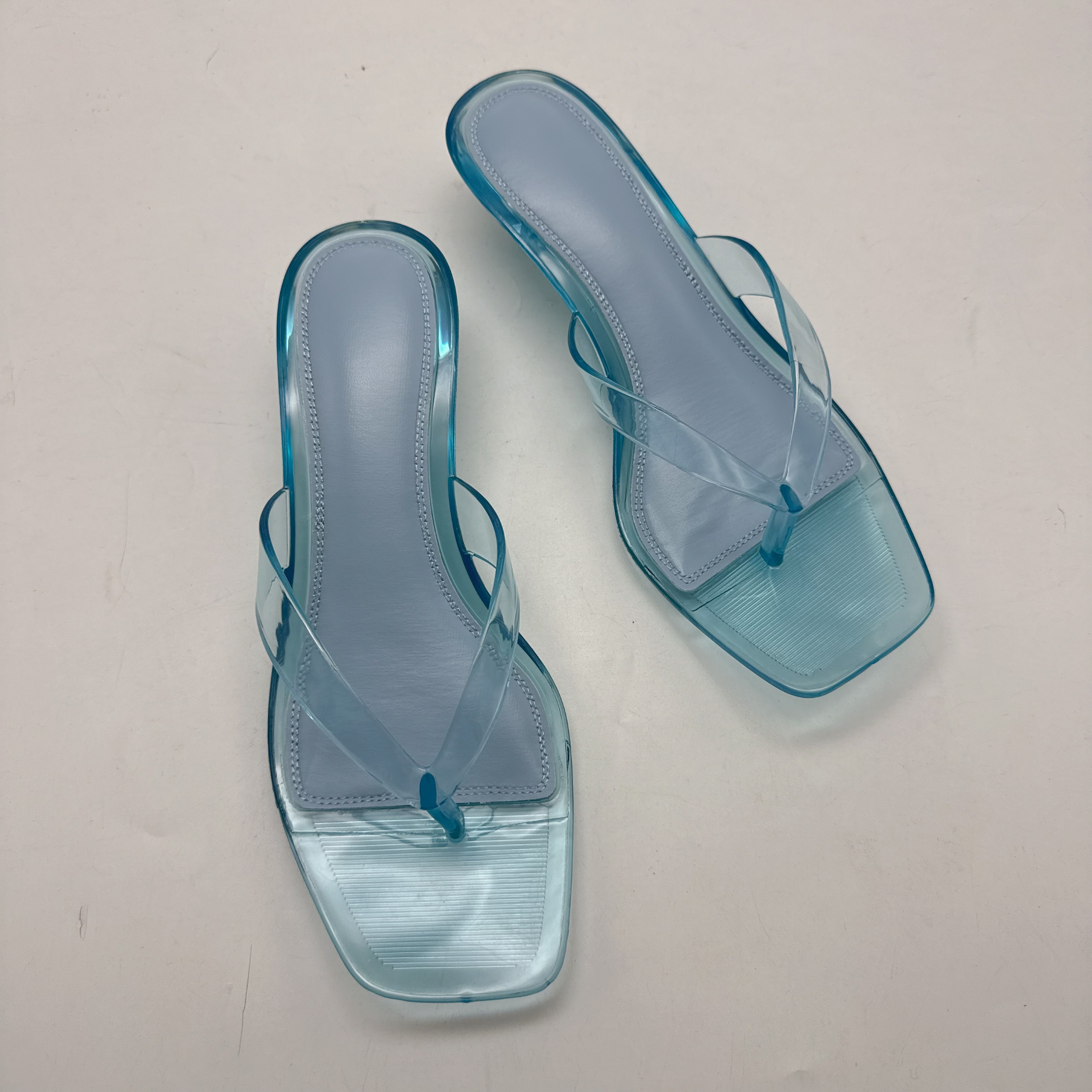 夏季多巴胺橘色果冻鞋方头小猫跟人字拖女外穿透明PVC夹趾凉拖