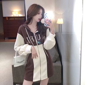 RM22274#港味甜酷秋冬加绒加厚修身显瘦高腰撞色连帽卫衣连衣裙