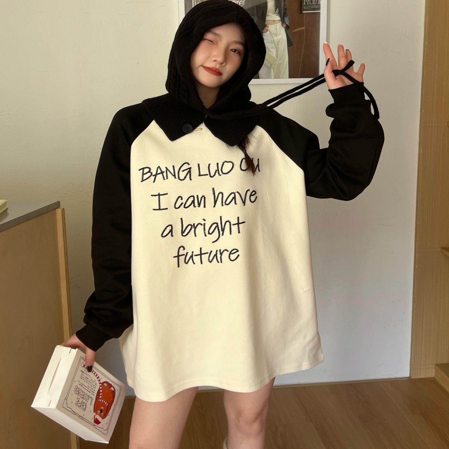 字母刺绣插肩撞色加厚长袖T恤女