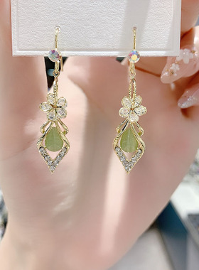 绿色猫眼石几何菱形耳环茶系高级感甜美耳饰2025年新款潮气质耳坠