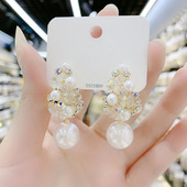 韩国东大门轻奢珍珠花朵耳环女超仙个性 网红耳坠显瘦高级感耳饰品