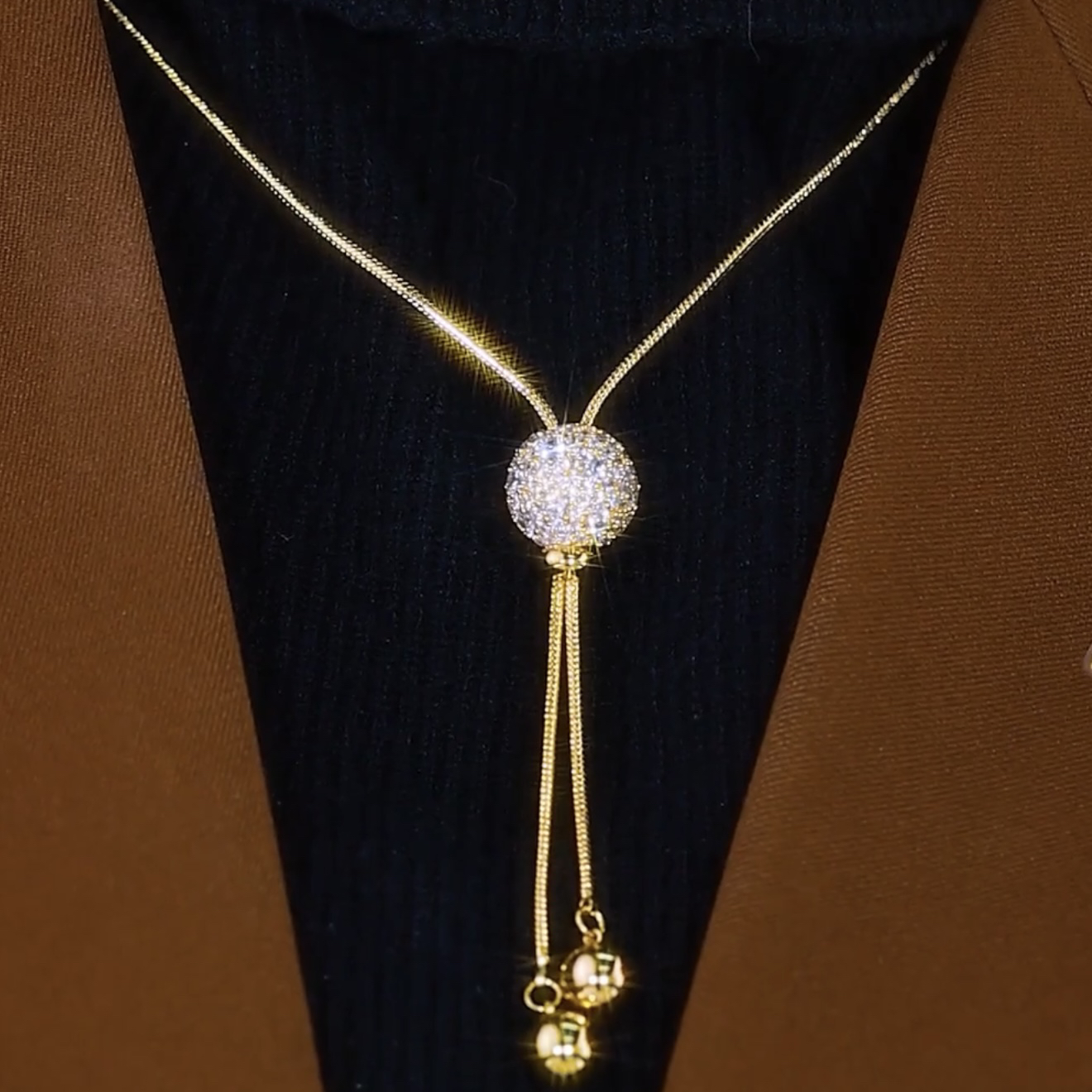 高级感金色球球流苏毛衣链时尚简约百搭小众设计感精美长款毛衣链