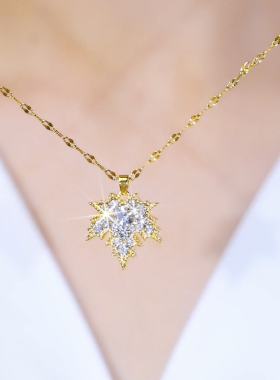 轻奢红色枫叶吊坠项链小众设计感