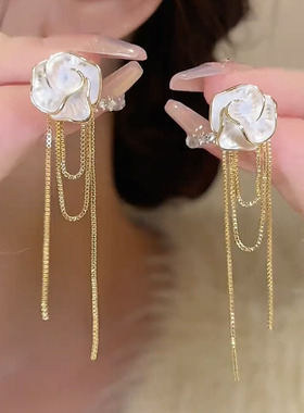 法式滴釉白色山茶花流苏耳环小众设计一款两戴银针耳钉显脸瘦耳饰