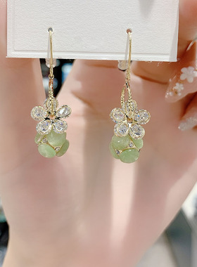 轻奢锆石五瓣花耳环精致绿色猫眼石球球耳坠时尚气质韩国网红耳饰