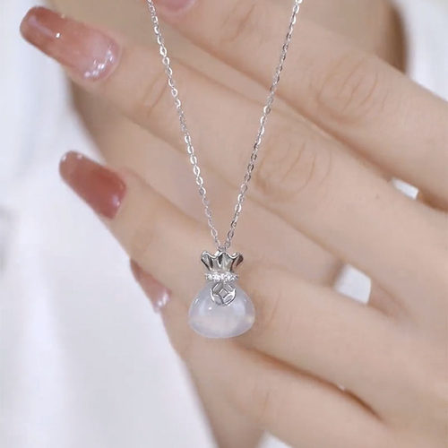 银色福袋项链时尚高级感锁骨链