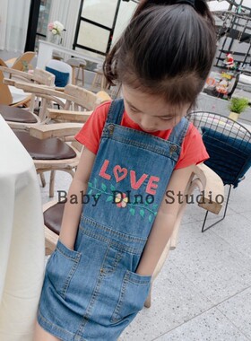 现货Baby Dino定制款女童LOVE绣花学院风牛仔背带裙连衣裙