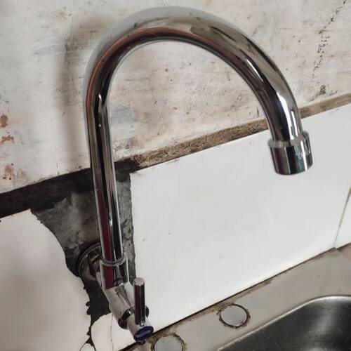 304不锈钢厨房灶台入墙式水龙头旋转单冷家用摇摆加长洗衣池餐厅