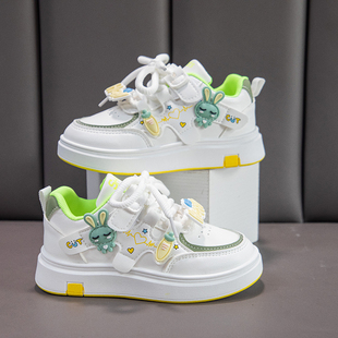 女童厚底小白鞋女2026秋季新款板鞋休闲百搭卡通学生面包鞋运动鞋