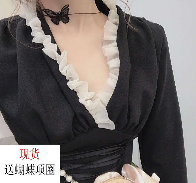 复古小黑裙V领高腰显瘦连衣裙