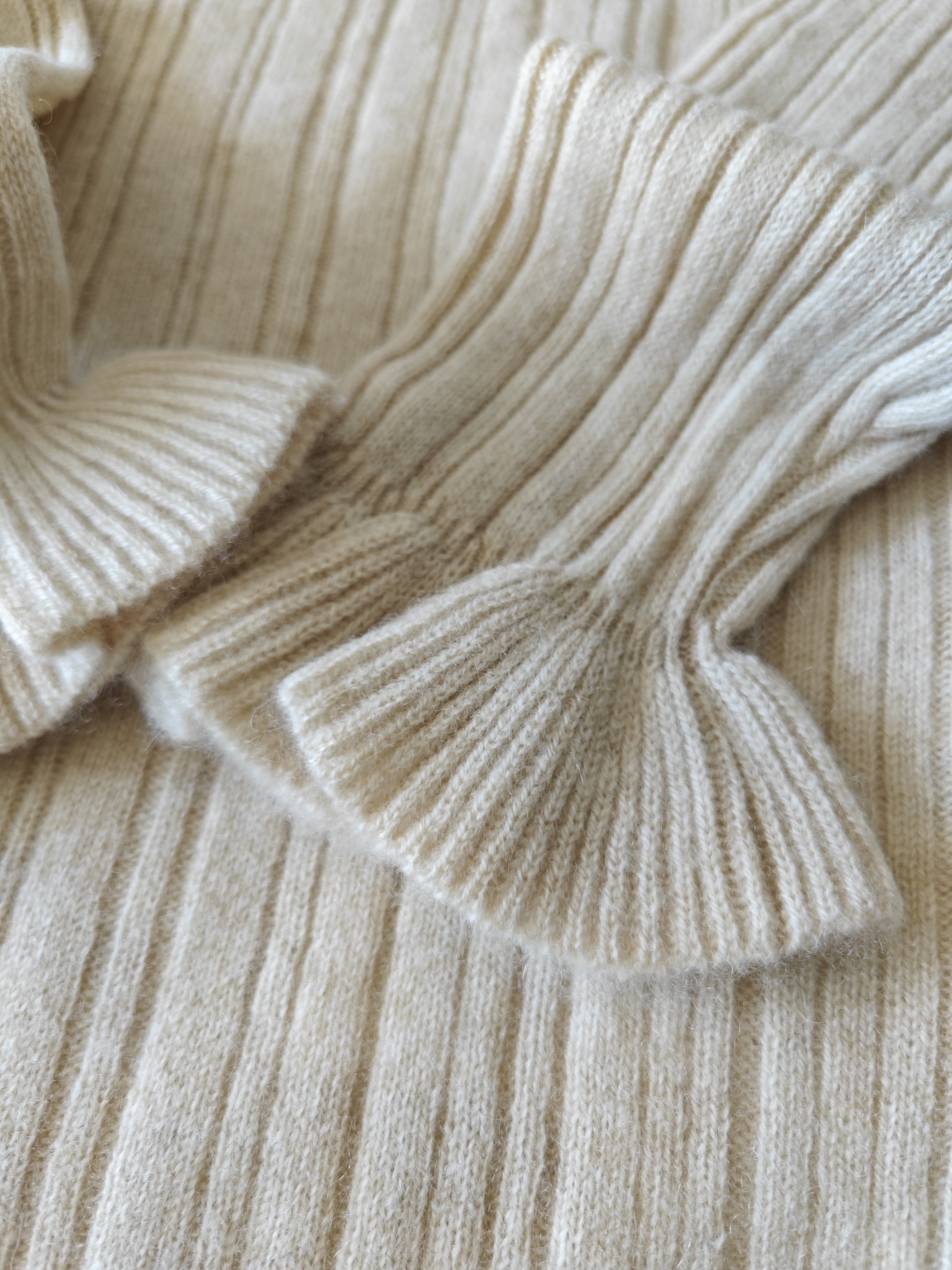 出口纯原女童秋冬康赛妮羊绒毛衣木耳边针织打底衫超柔软90-120cm