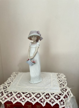 中古二手西班牙雅致瓷偶lladro 花瓣磕一丢丢