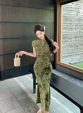 新中式国风暗绿色植绒绣花改良旗袍连衣裙女夏御姐修身包臀连衣裙