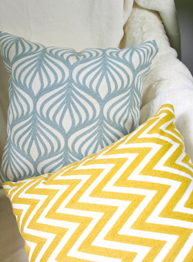 ins风刺绣客厅靠垫套北欧黄色含芯柔软抱枕美式样板房沙发靠枕