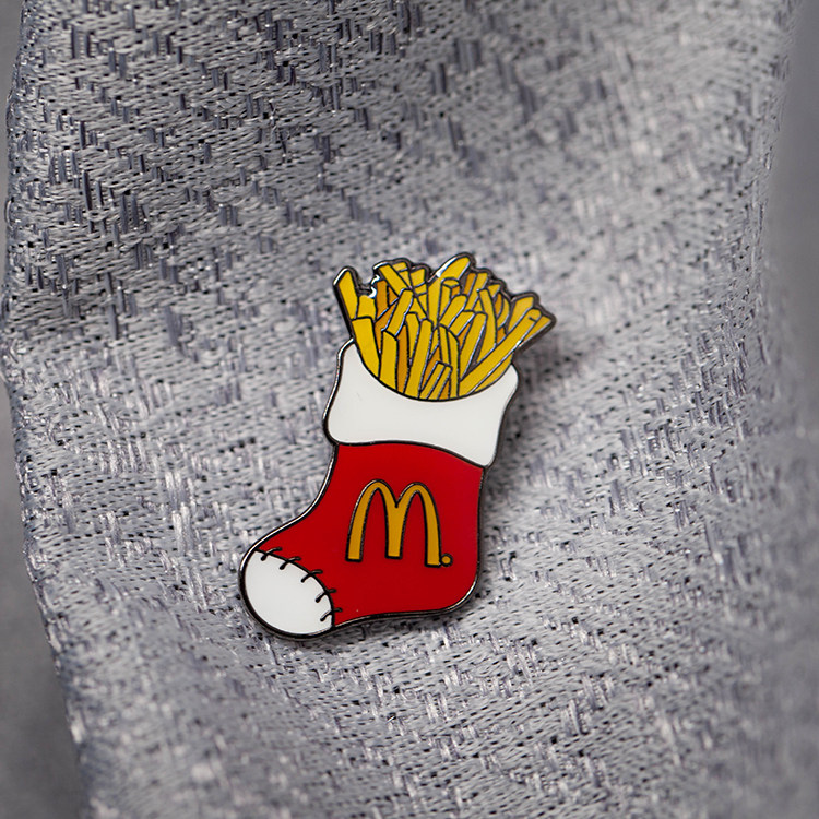 北美正品mcdonalds金拱门 金薯条麦当劳 胸针徽章