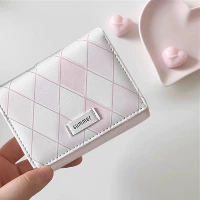 Розовый кошелек