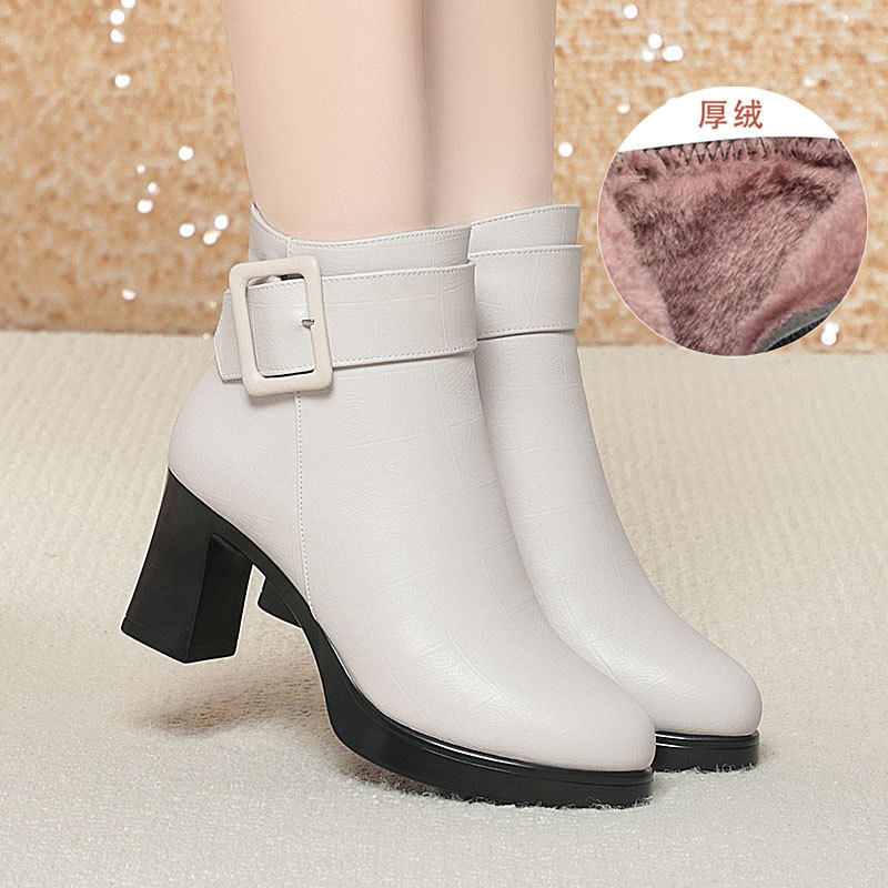 粗跟靴子女短靴2025新款冬加厚加绒中年时装靴女侧拉链女鞋皮靴子