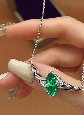 精致小众设计项链女重工祖母绿锆石锁骨链简约气质高级感百搭吊坠