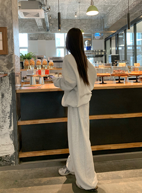 HVIVI 2026新款春季圆领简约纯色落肩袖松弛感套头叠穿卫衣女