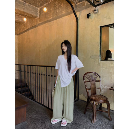 HVIVI蕾丝拼接V领白色短袖T恤女夏设计感宽松显瘦慵懒风开叉上衣