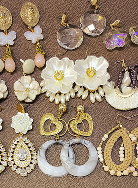 【外贸夸张款耳饰合集】K01复古白色镶钻花朵琉璃大耳环耳钉孤品