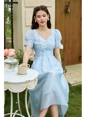 固执夏季新款法式气质v领泡泡短袖中长款连衣裙30432LQ08179
