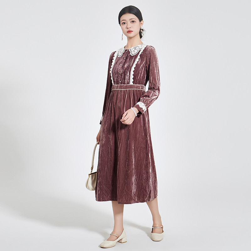 固执冬季新款女复古娃娃领泡泡袖长袖丝绒纯色中腰A字连衣裙女