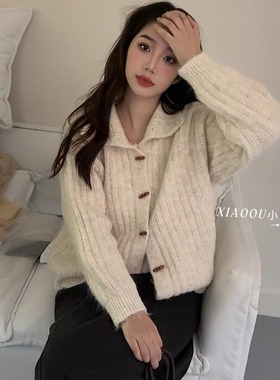 短款牛角扣开衫毛衣女秋冬加厚慵懒风坑条翻领针织外套ins