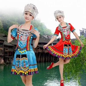 长袖修身演出服民族舞蹈
