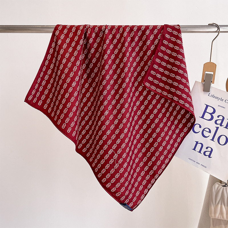 【红色系列】双面印花真丝丝毛中方巾女秋冬丝毛围巾外搭披肩保暖