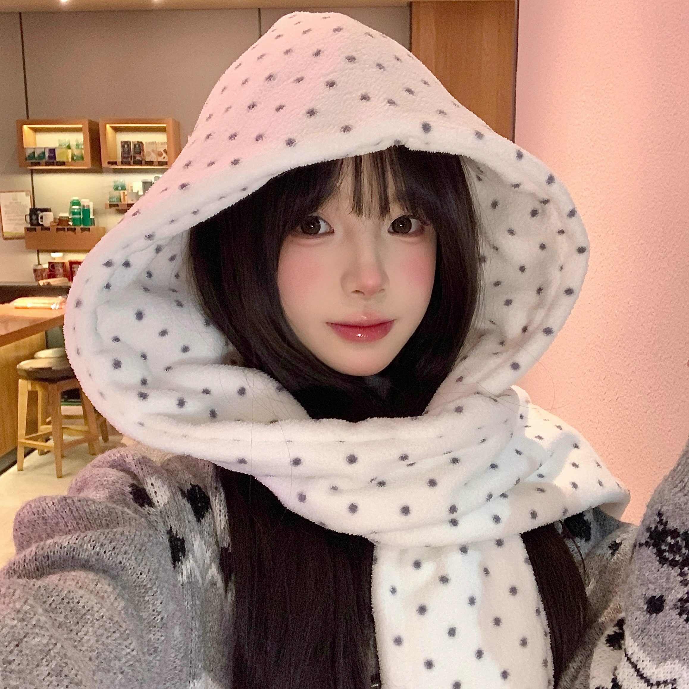 韩版白色波点帽子围巾连帽一体女冬学生防寒披肩帽软糯护颈雷锋帽