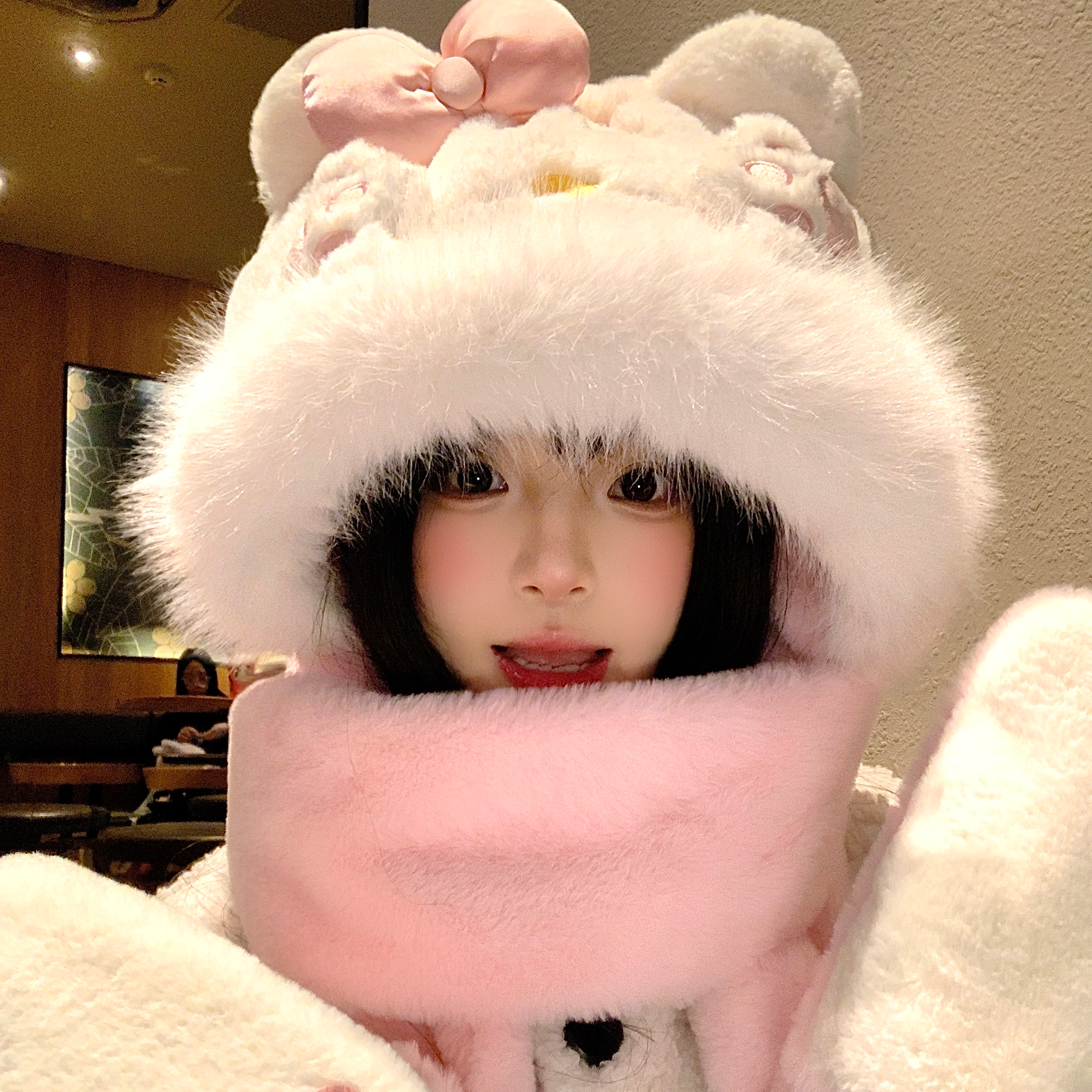 粉色小猫爪蝴蝶结毛绒帽子三件套